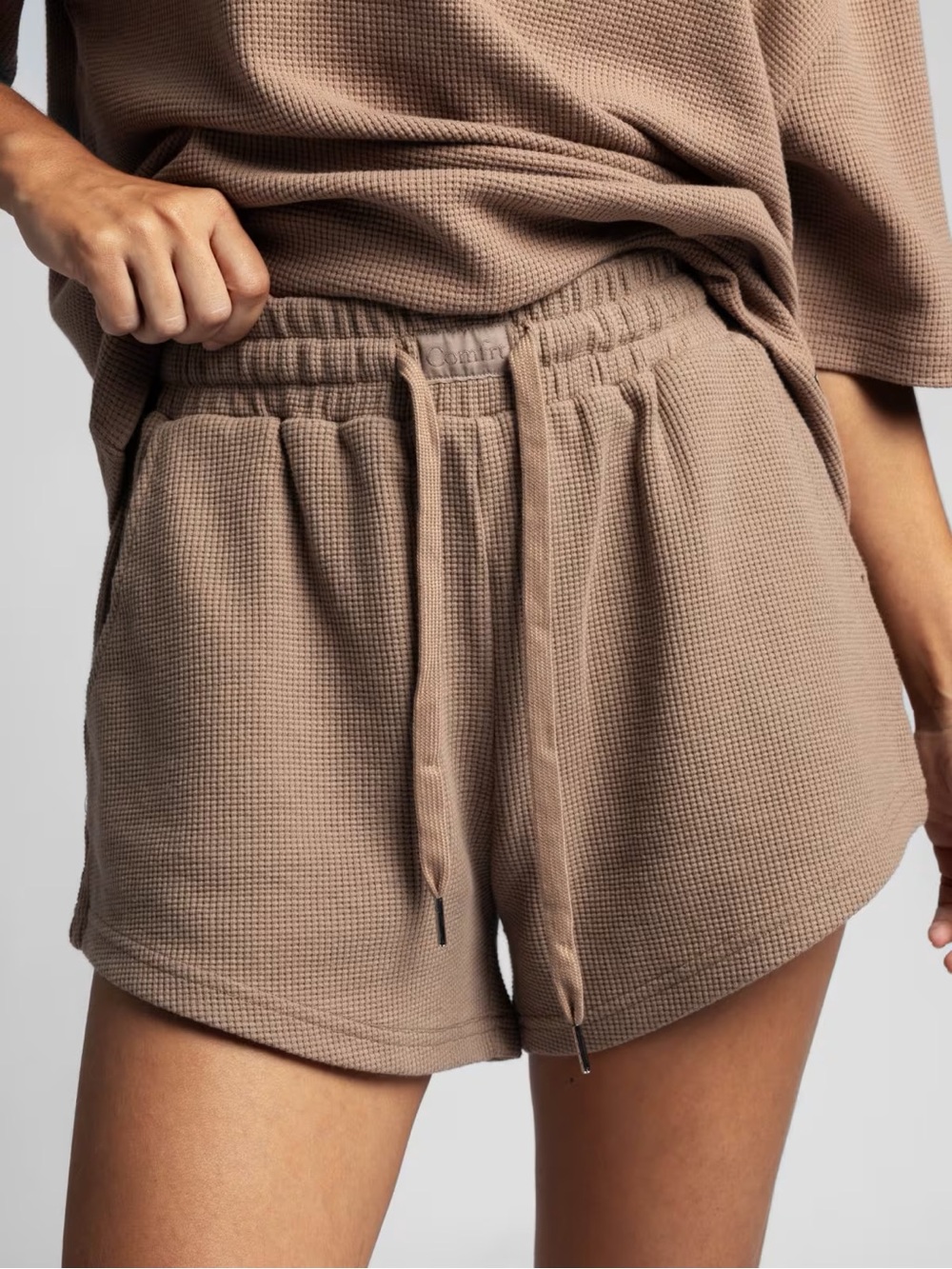 Comfrt Waffle Lounge Top and Shorts in Truffle - Picture 4 of 8